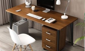 Daya Tarik Meja Kantor Kayu Jati untuk Ruang Kerja Modern